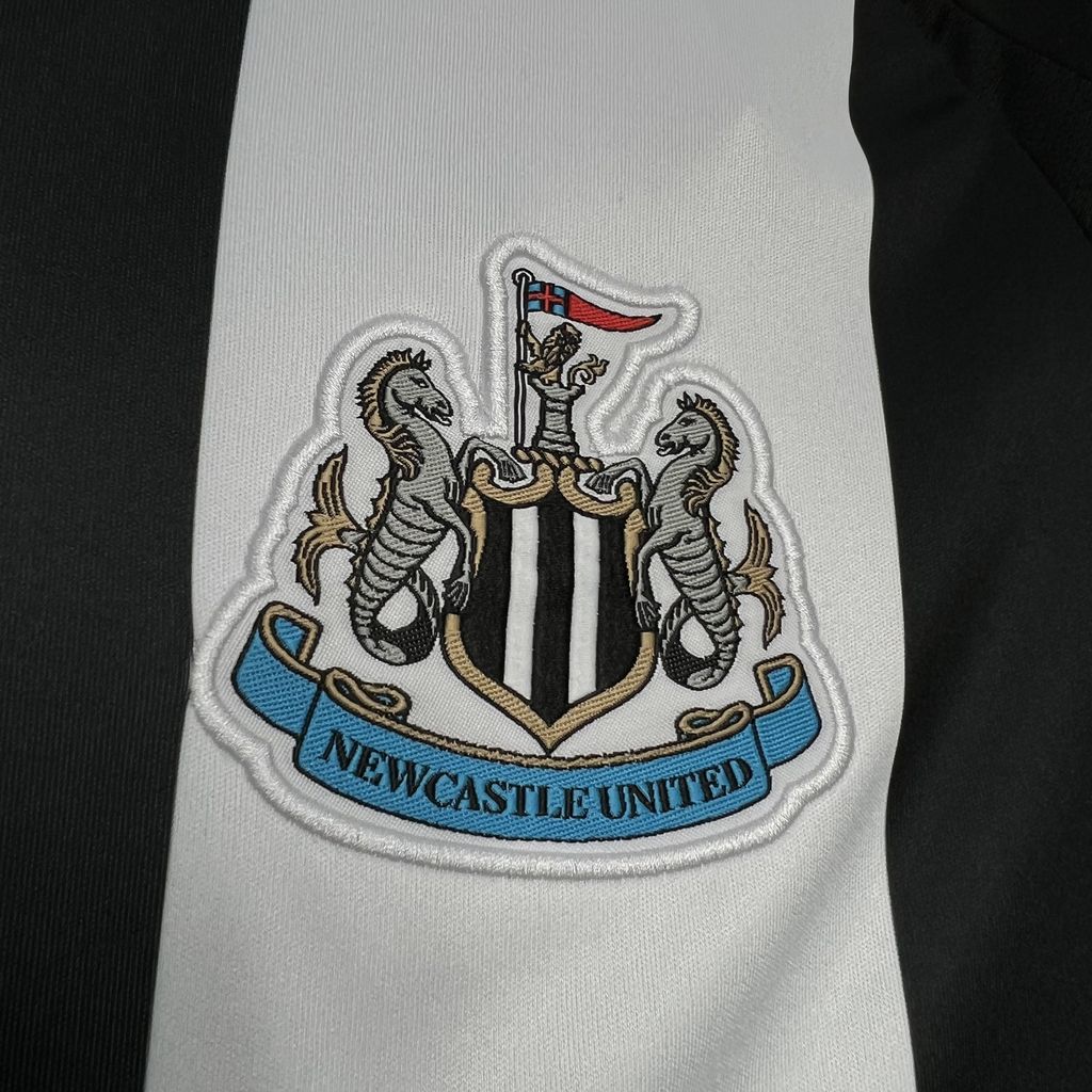 Maillot Newcastle Domicile 24/25