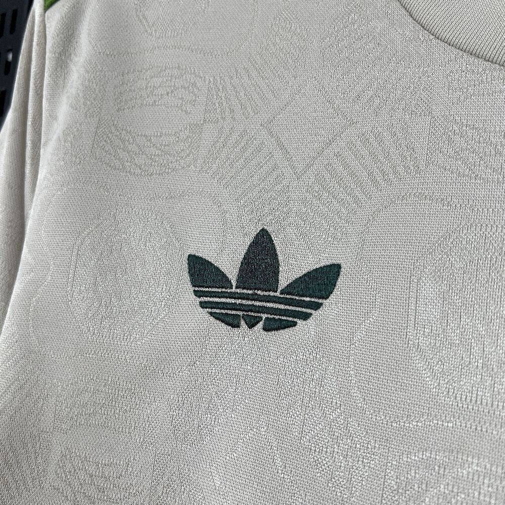 Maillot Bayern Munich Oktoberfest Edition Special 2025-2026